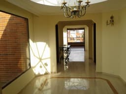 VENTA APARTAMENTO ZONA VIVIENDA COMERCIAL OFICINAS Y EMBAJADAS EXCELENTE NEGOCIACION BOGOTA