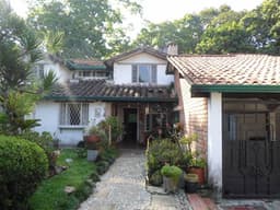Venta de hermosa casa Campestre en Píedecuesta, vereda La Mata