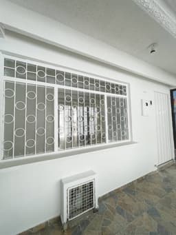 Venta de Casa de 2 pisos en Floridablanca barrio Santa Helena la Sierra