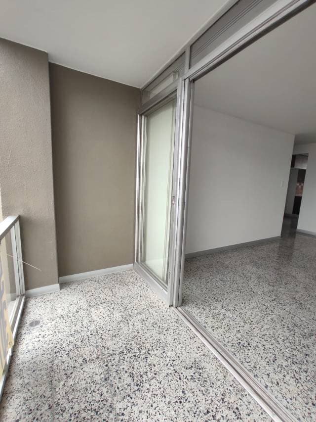 Apartamento en venta de Edificio del centro de Cali. Zona histórica, empresarial y comercial — foto 2