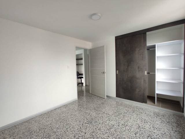 Apartamento en venta de Edificio del centro de Cali. Zona histórica, empresarial y comercial — foto 5