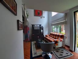 CASA REMODELADA EN MOSQUERA