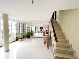 LINDO APARTAMENTO DUPLEX DE 167 MT2.  EN PRIMER PISO.  EXCELENTE TRANSPORTE PUBLICO