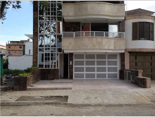 Venta edificio Ingenio, cuatro pisos, propiedad horizontal Oportunidad de inversión — foto 2