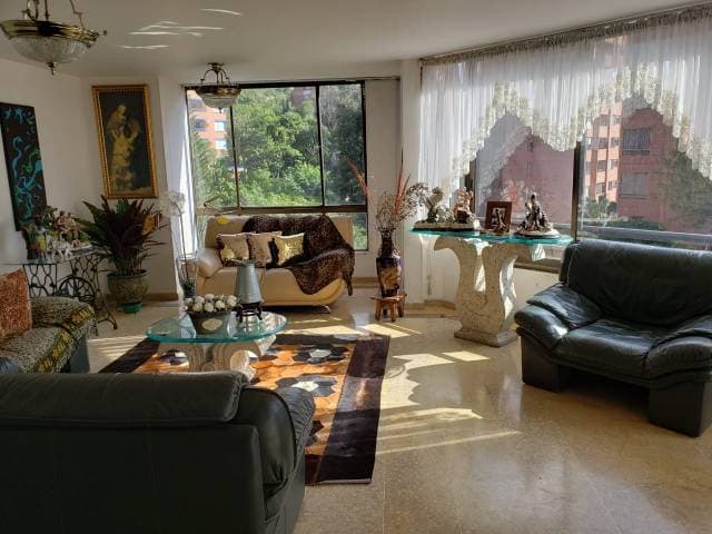Venta de Apartamento en Loma del Tesoro — foto 1