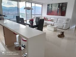 Venta de lindo Apartamento en Unidad Completa