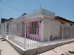 Casa en Barrio San Fernando esquinera bien ubicada
