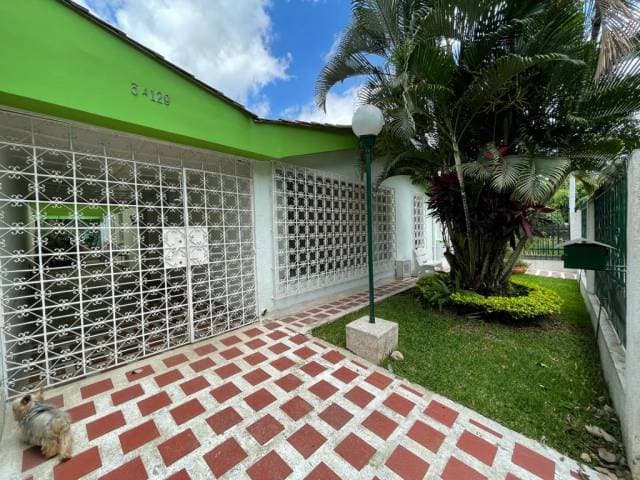 Casa ubicada en el barrio Vipasa — foto 1