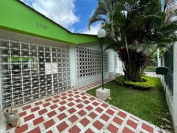 Casa ubicada en el barrio Vipasa