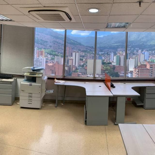 Oficinas en venta en Edificio Tecnoparque, área 388m2 cada una, con parqueaderos — foto 5