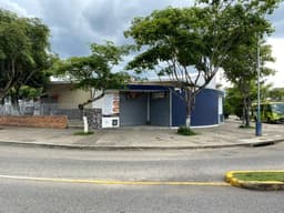 Negocio Pizzería ubicado en Fontana Real sobre la via
