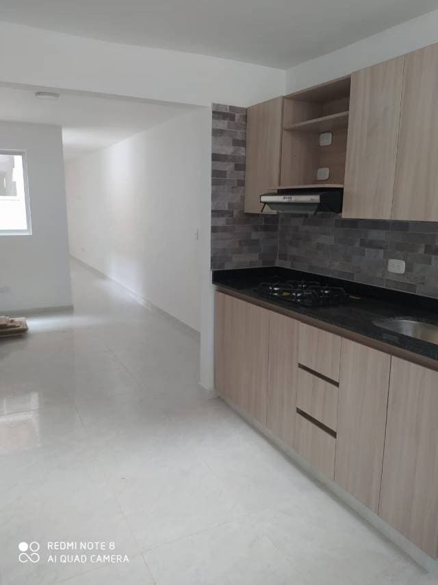Venta Casa con Apartaestudio en Bello — foto 1