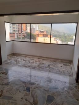 Apartamento en Edificio Colinas de Santa Teresita, Remodelado