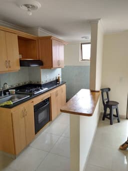 APARTAMENTO EN LAURELES CERCA A LA IGLESIA DE SANTA GEMA