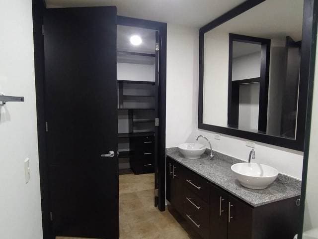 Hermoso Apartamento Duplex en Laureles — foto 4