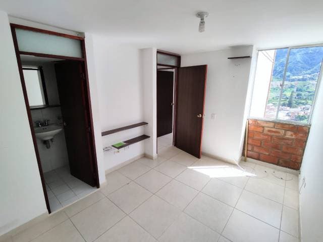VENDO HERMOSO APARTAMENTO EN BELLO — foto 8