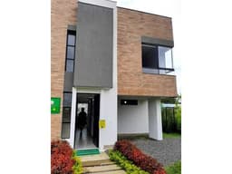 Venta de Casa en Jamundi, Condominio Fioreli