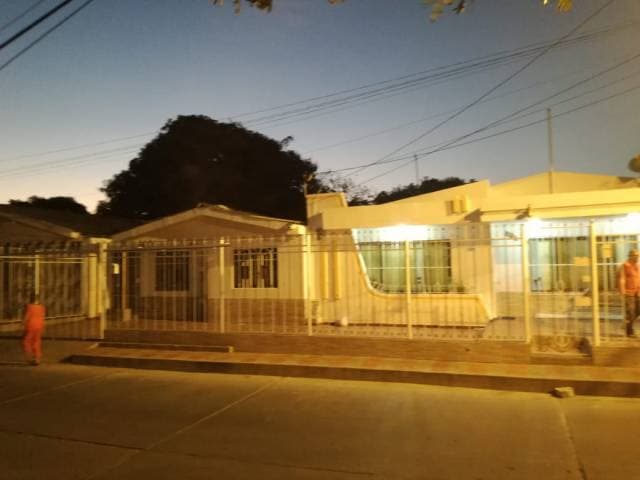 Venta de Casa Esquinera, mas 3 apartamentos — foto 3