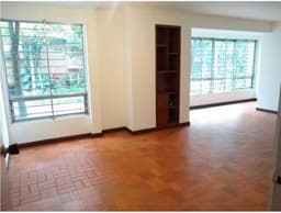 Apartamento en Laureles cerca a la Iglesia Santa Teresita y Colegio Bethlemitas