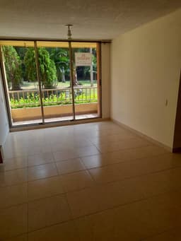 Venta de apartamento en primer piso en Torres de San Joaquin 1 - Cali, Valle del Cauca
