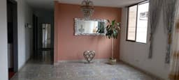 Apartamento en Edificio en el Barrio Los Cambulos, Cali