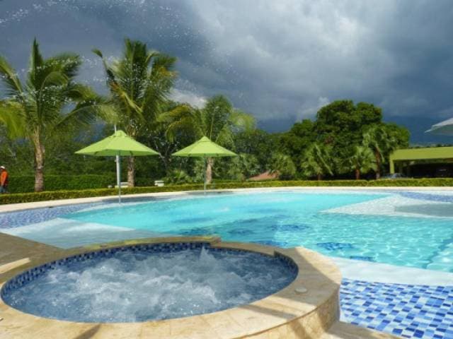ALQUILO VILLA JUANA — foto 1