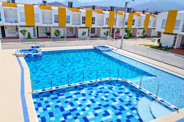 CASA EN VENTA MIRACAMPESTRE — foto 1