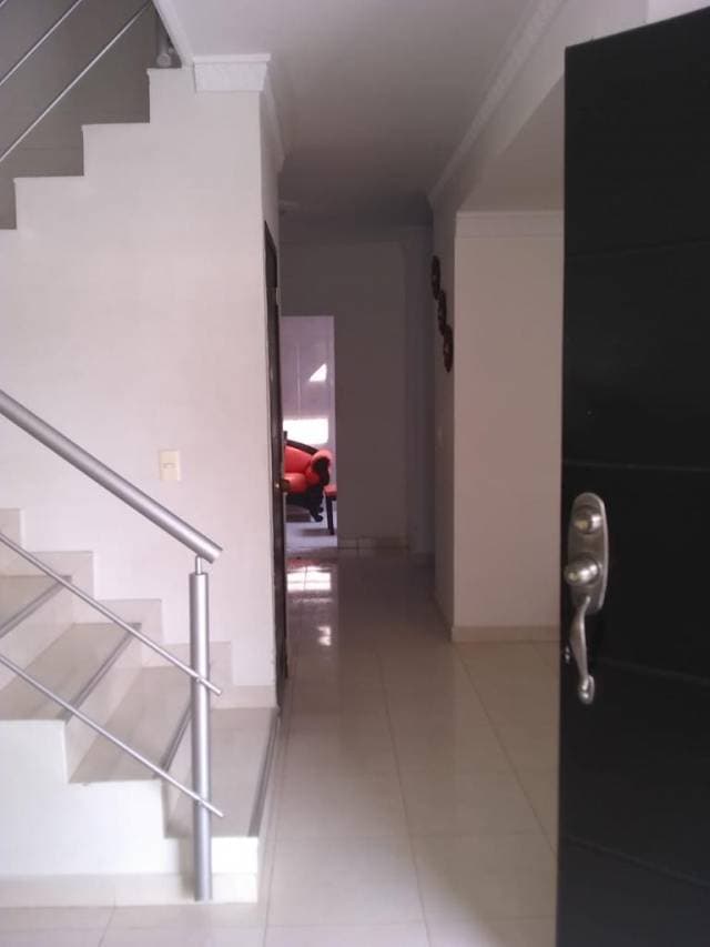 Casa en Sierradentro de dos pisos - Santa Marta — foto 4