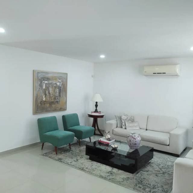 se vende lujosa casa — foto 4