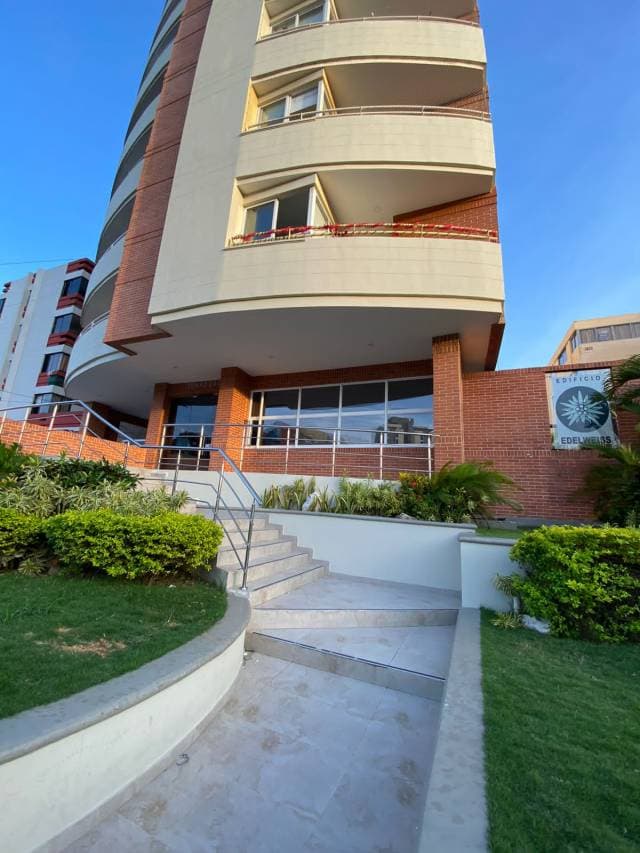 Arriendo Apartamento Penthouse en Ciudad Jardin