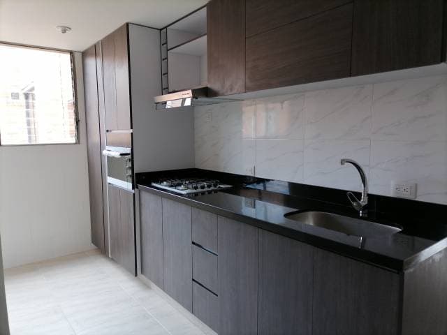 Espectacular apartamento, remodelado completamente. — foto 2