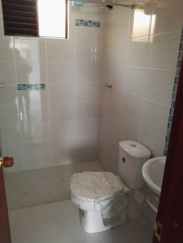 Arriendo apartamento central, independiente — foto 4