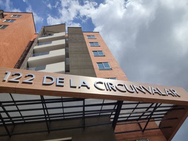Venta o arriendo de Apartamento para Estrenar en Edificio 122 de la Circunvalar — foto 1