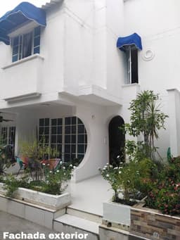 Casa en el barrio Santa Mónica residencial urbanización cerrada