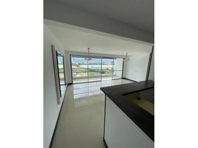 VENTA APTO EN VALLE DEL LILI 105 MTS — foto 3