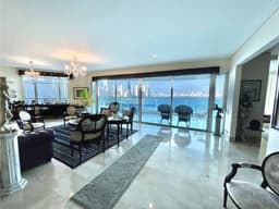 VENTA APARTAMENTO 3 ALCOBAS FRENTE A BAHIA CARTAGENA SAN SEBASTIÁN