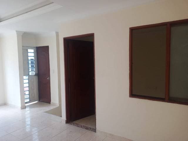 SE VENDE PROPIEDAD BIFAMILIAR EN PROGRESAR — foto 1