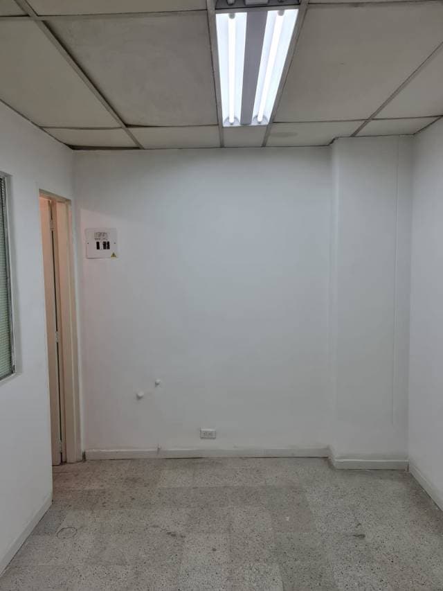 Venta de Oficina en Edificio La Palma en Belen — foto 3