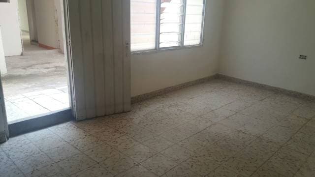 VICTORIA, SE VENDE CASA GRANDE COMERCIAL — foto 7