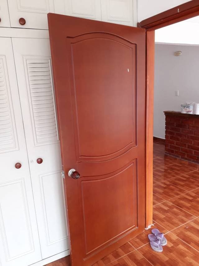 PROGRESAR, SE ALQUILA APARTAMENTO EN SEGUNDO PISO — foto 1