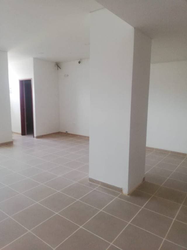 LOCAL COMERCIAL — foto 1