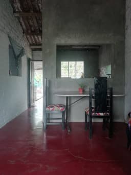 ANDALUCIA, SE VENDE CASA DE UN PISO CON PATIO AMPLIO