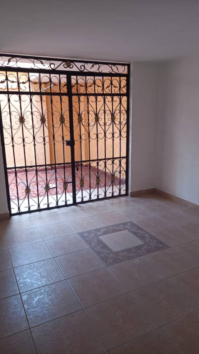 Casa  en Venta Barrio Santa Ana — foto 5