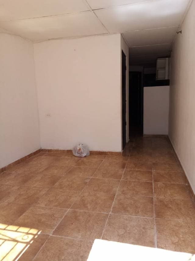 APTAESTUDIO ARRIENDO BARRIO LAS PALMAS — foto 2