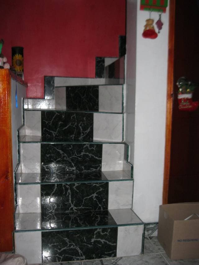 casa de 3 pisos con buenos acabados — foto 6