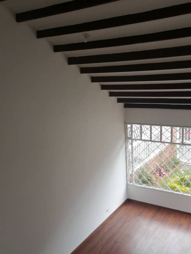 VENTA ESTUPENDA CASA ALHAMBRA — foto 1