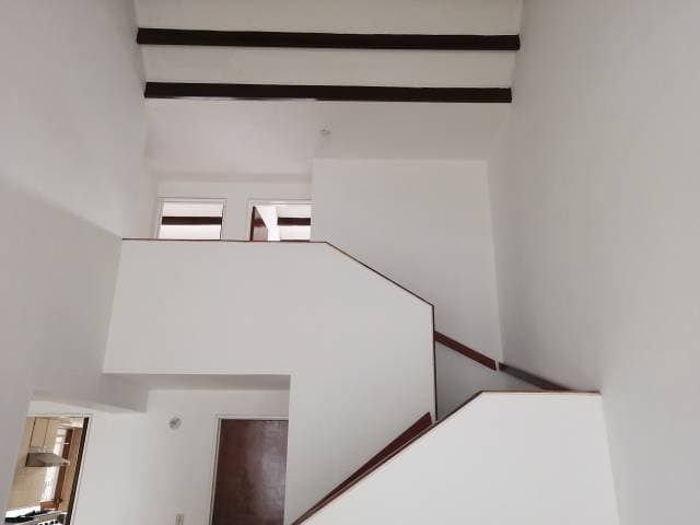 VENTA ESTUPENDA CASA ALHAMBRA — foto 2