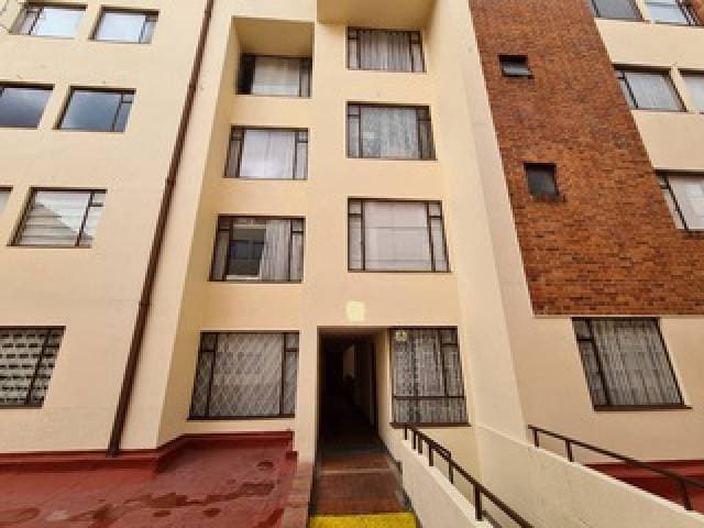 SE VENDE APARTAMENTO EN LOS LAURELES — foto 1