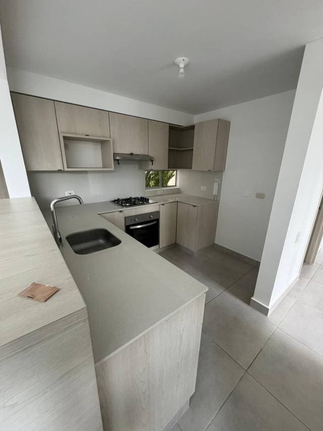 ARRIENDO APARTAMENTO — foto 5