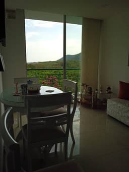 Zonapredios/ Apartemeno en Aguablanca en un septimo piso,Un apartamento con, 3 Habitaciones,2 baños, Sala comedor y cocina semintegral con 3 balcones y zona de lavanderia,
